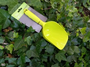 Happy Pet Food Scoop (30x10x6cm)